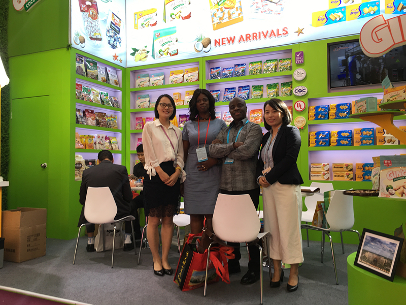 春光食品集團(tuán)參加第124屆廣交會(huì) 全力助推自主品牌走向世界_副本.jpg